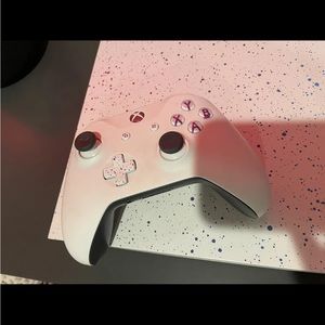 Microsoft Xbox One X 1TB Console NBA 2K20 Edition White